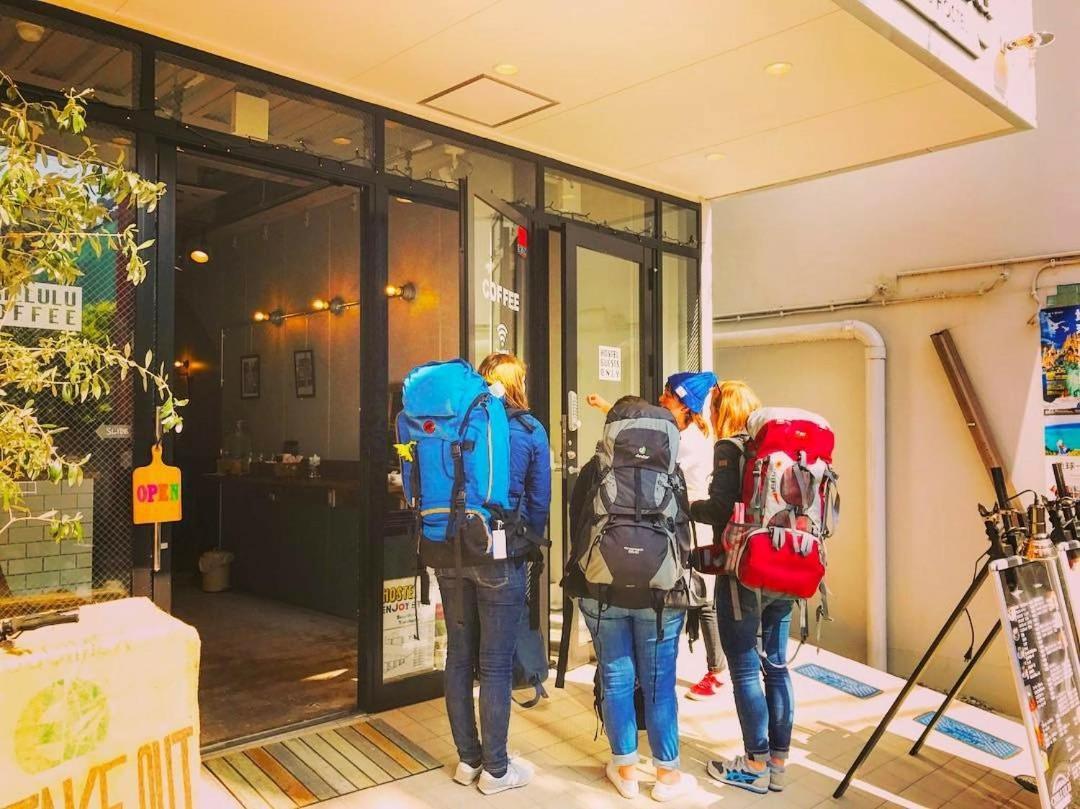 Chillulu Hostel Yokohama  Exteriör bild