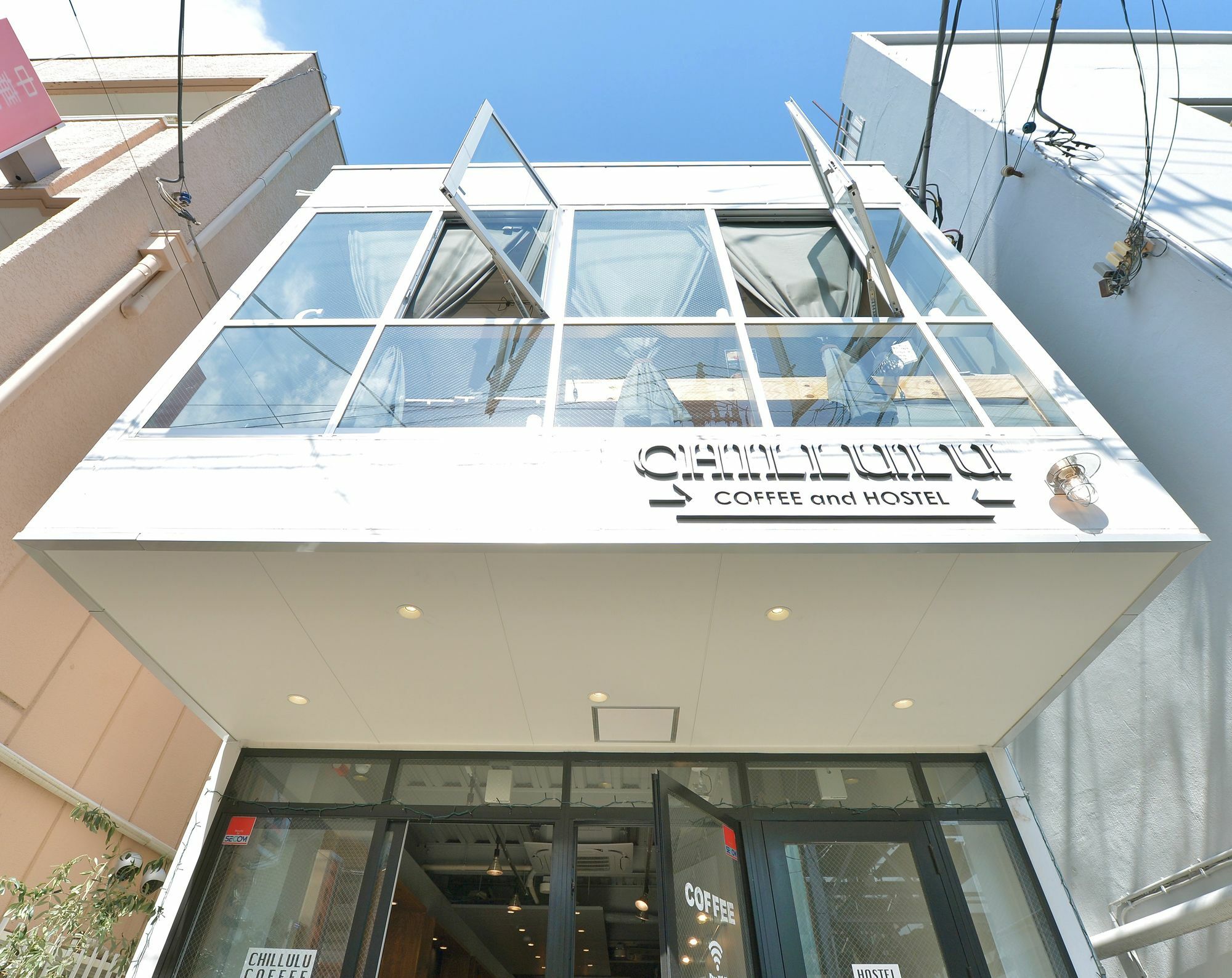 Chillulu Hostel Yokohama  Exteriör bild
